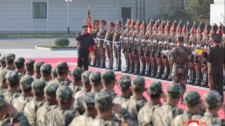 Noticias Internacional #CoreadelNorte :Inteligencia surcoreana asegura que Corea del Norte envió miles de soldados a Rusia para atacar Ucrania