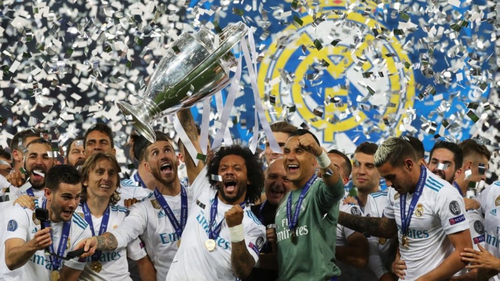  Deportes  Fútbol Nacional  «Le interesa jugar en un grande de Sudamérica»: el ex Real Madrid que fue ofrecido a Colo Colo