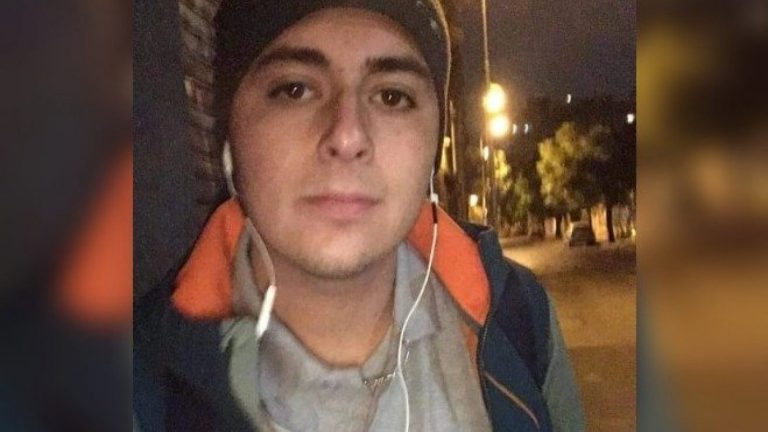 Region Metropolitana #SanMiguel : PDI detiene a hincha de la U implicado en asesinato de fanático de Colo Colo.