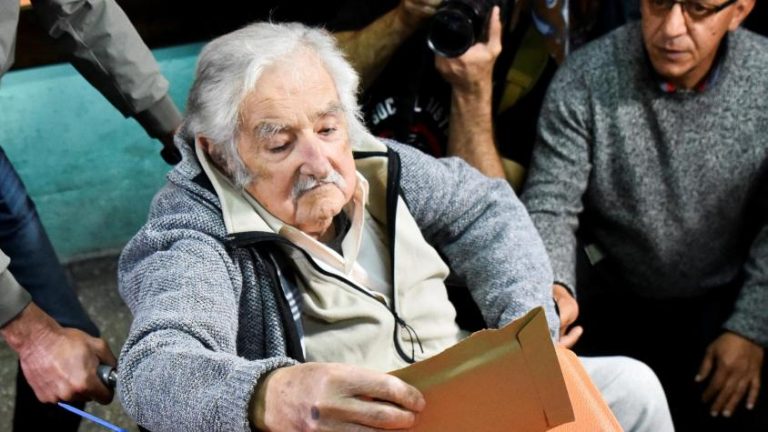 Internacional #Uruguay : La otra elección a la que estar atentos: Uruguay busca nuevo presidente