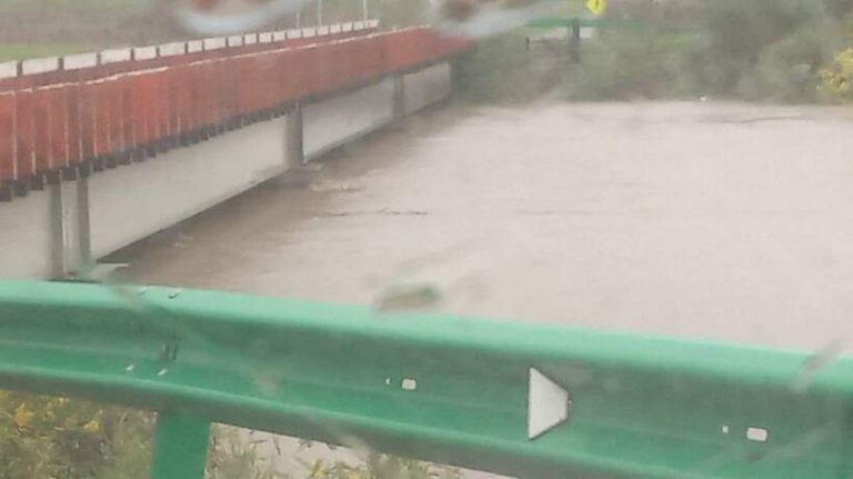 Declaran Alerta Roja en Renaico por desborde de Río Vergara en Tijeral